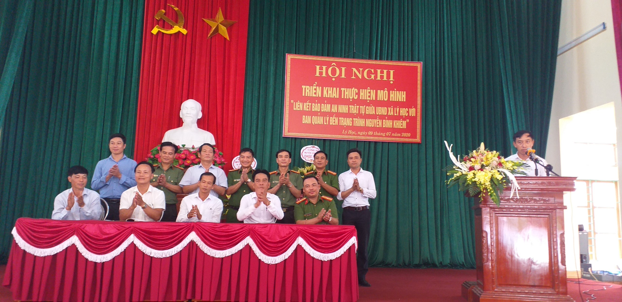 Triển khai mô hình đảm bảo ANTT giữa UBND xã Lý Học (Vĩnh Bảo) với Ban quản lý di tích Trạng Trình Nguyễn Bỉnh Khiêm